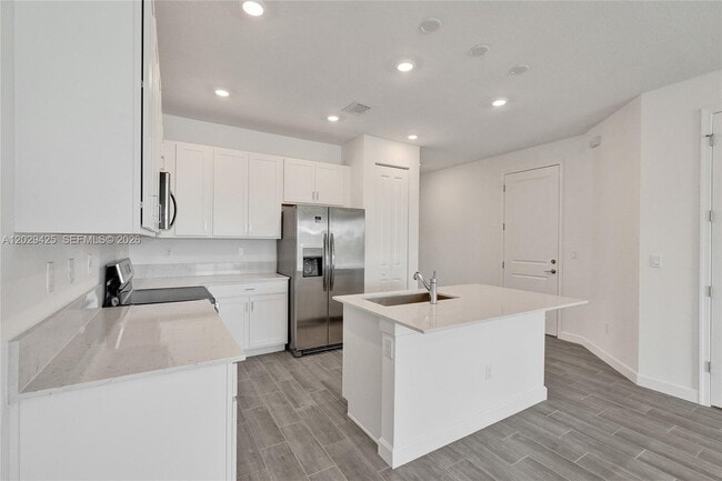 Building Photo - 3777 Harborside Ave