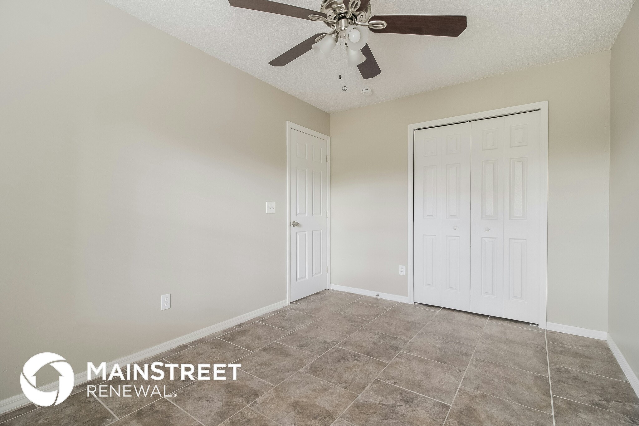 Building Photo - 1072 Genesee Ave SE