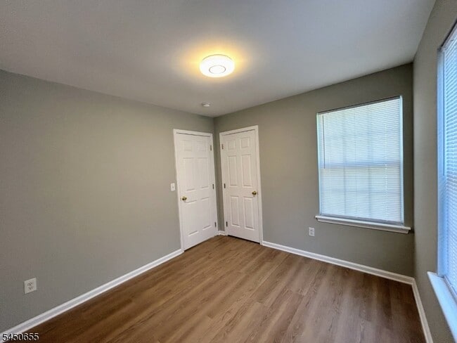 Building Photo - 2501 Vantage Ct