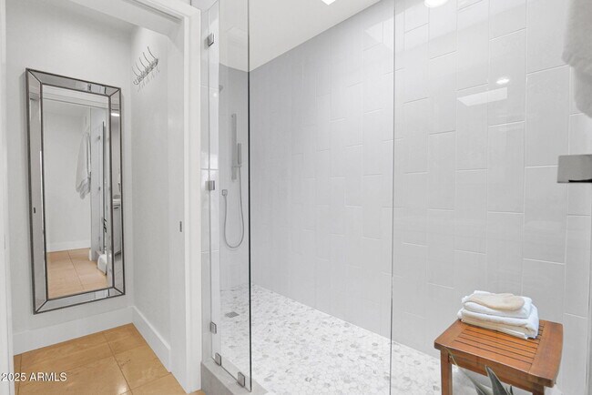 Building Photo - 7760 E Gainey Ranch Rd