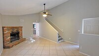 Building Photo - 3 Bedroom 2.5 Bathroom Townhouse Available...