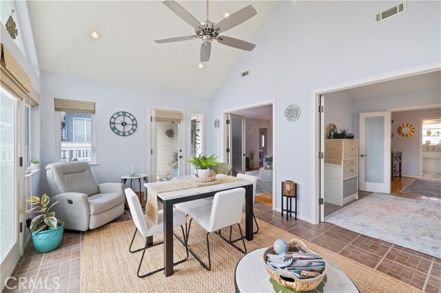 Building Photo - 208 W Avenida De Los Lobos Marinos