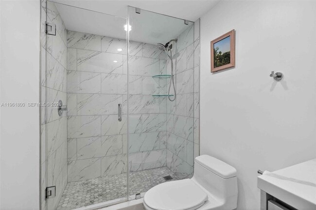 Building Photo - 2301 Collins Ave