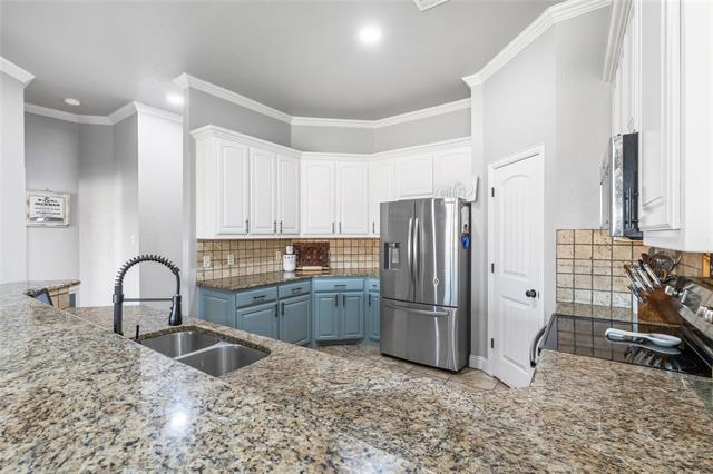 Building Photo - 617 Zachary Dr