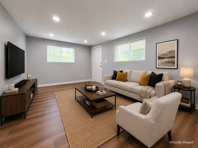 Building Photo - 409 Longview Dr