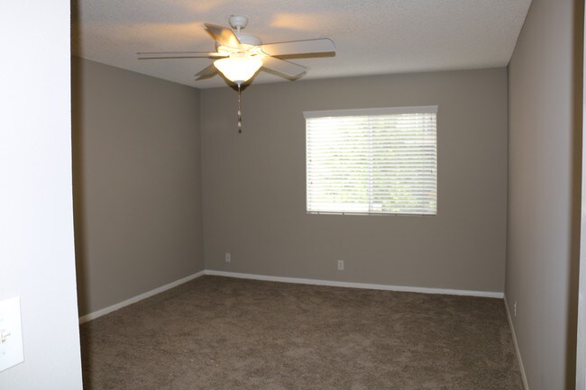 Building Photo - 248 St Francis St