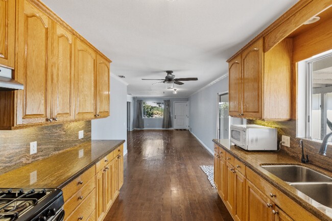 Building Photo - 1519 Tibidabo Dr