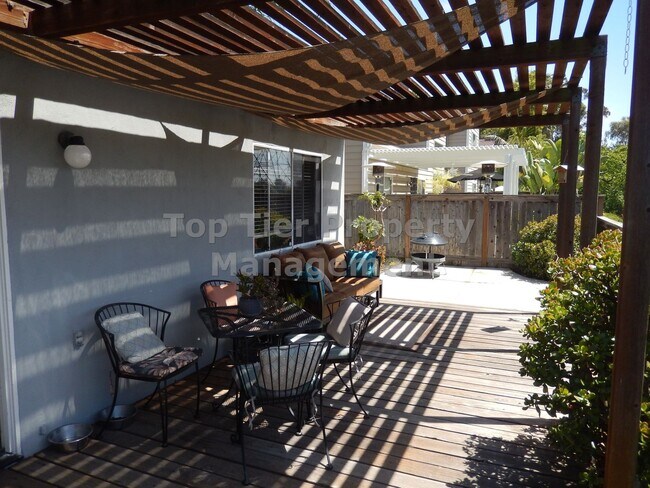 Building Photo - ****Beautiful 2 bed/2 bath Townhouse in Carlsbad - Great Location - Available 06/21****