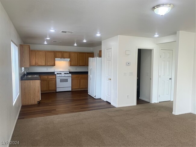 Building Photo - 5975 Blue Grouse Trail