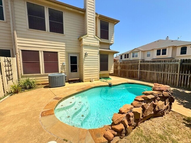Building Photo - 12614 Oceanside Dr