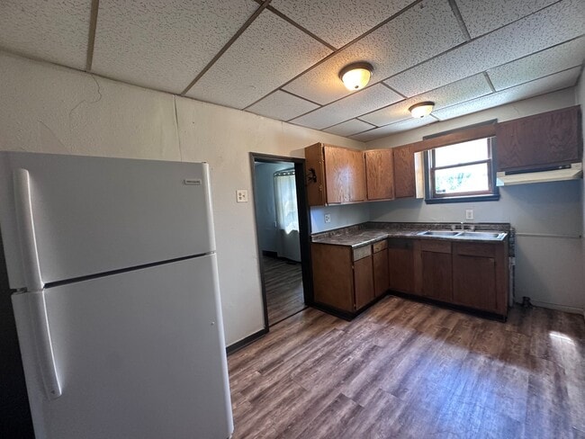 Building Photo - 614 Chandler-