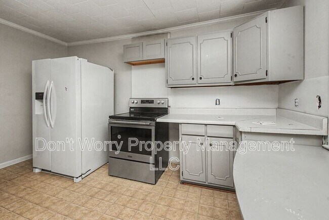 Building Photo - 4106 Lexwin Ave