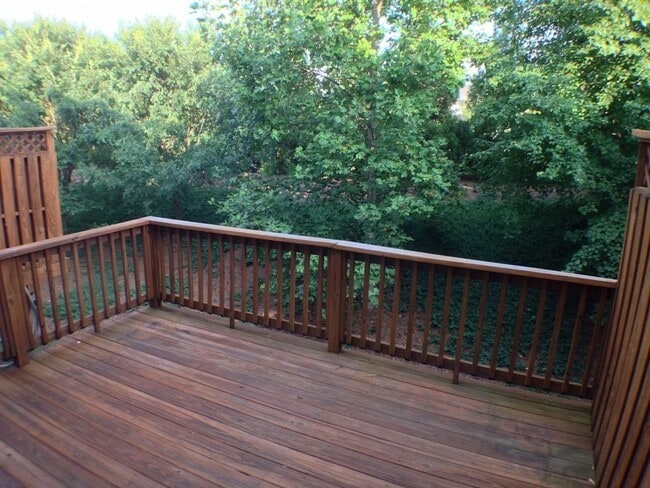 Building Photo - 5225 Wellsley Bend