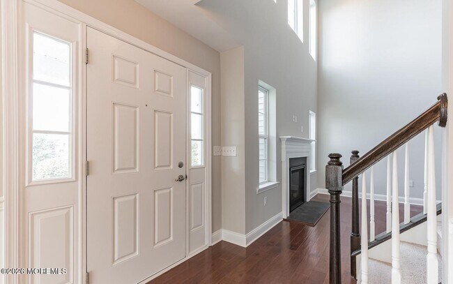 Building Photo - 507 Lexington Mews