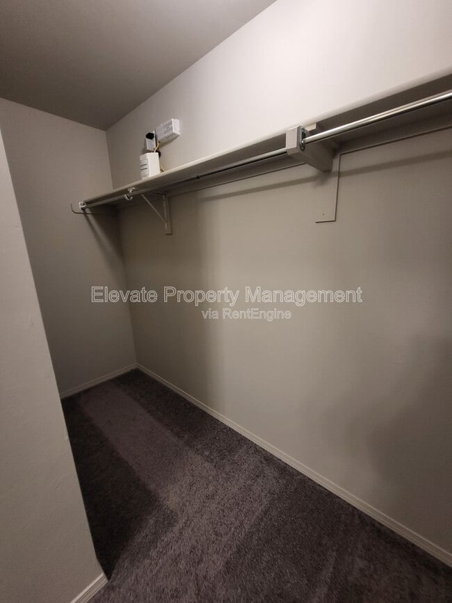 Building Photo - 1920 Mason Ln