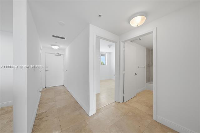 Building Photo - 6305 Indian Creek Dr