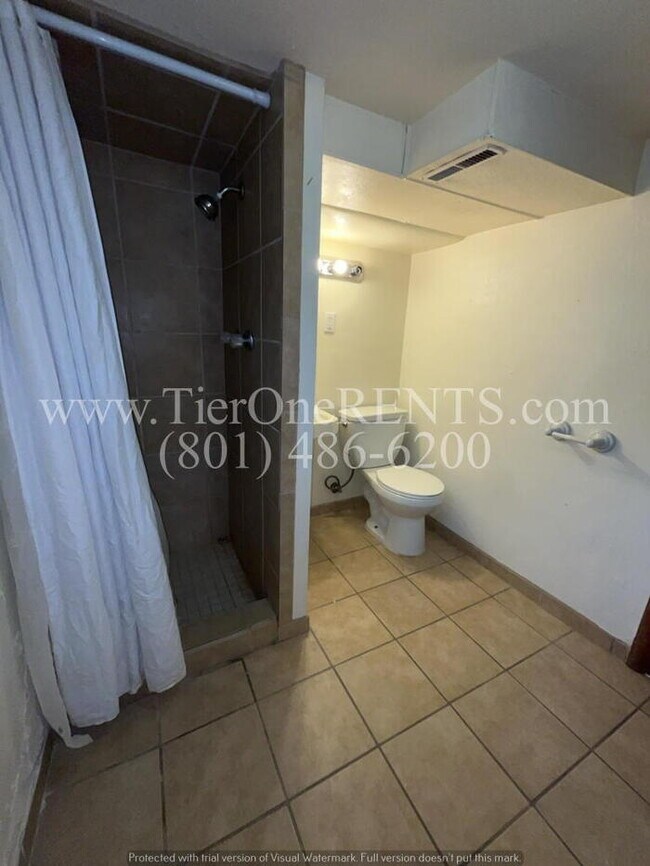 Building Photo - This property offers a NO DEPOSIT option a...
