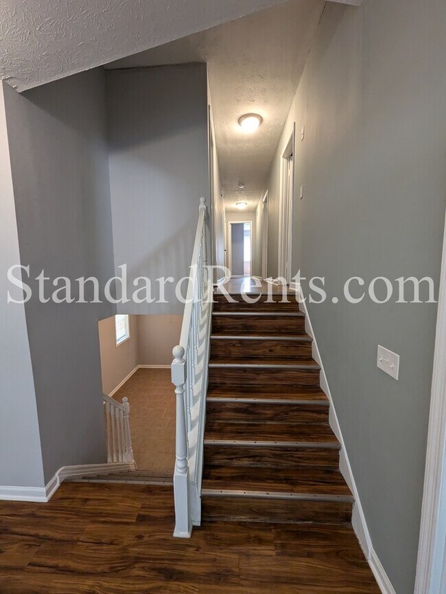 Building Photo - 4650 Aberdeen Ln