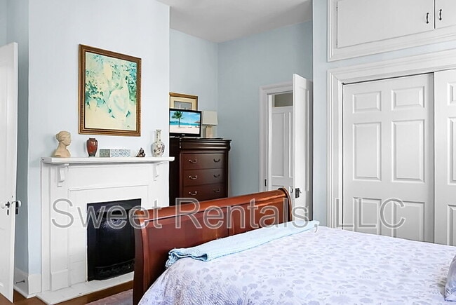 Building Photo - 6 Wentworth St