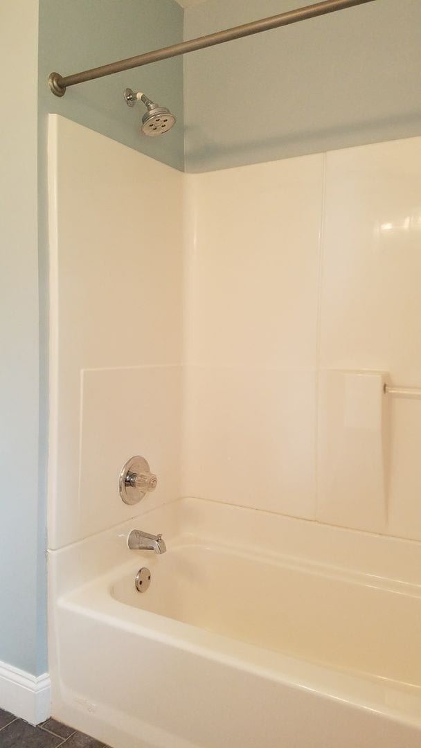 Building Photo - Apartment Available in Village of Liverpool