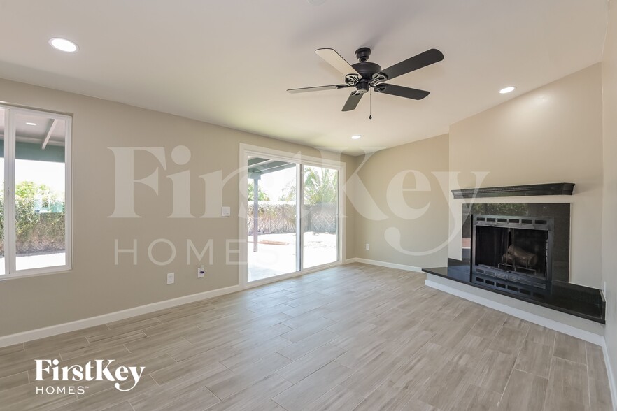 Building Photo - 9240 E Dolores St