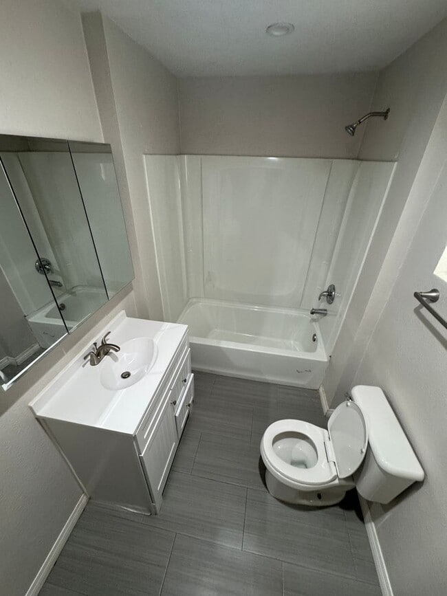 Building Photo - ***New Rental Home***