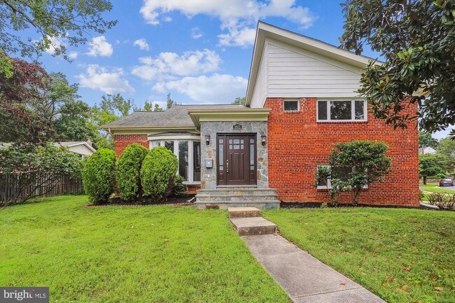 Primary Photo - 9915 Ashburton Ln
