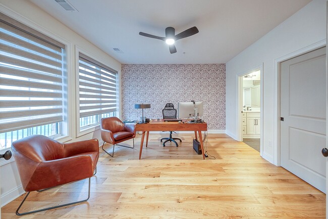 Building Photo - Prime US Open Rental: For those with disce...