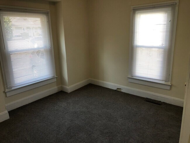 Building Photo - Charming 1920s Bungalow Steps from Downtow...