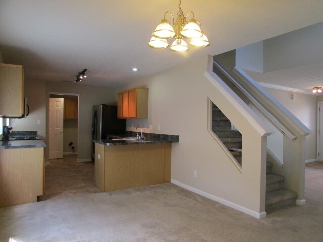Building Photo - 6658 Largo Ln