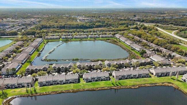 Building Photo - 5032 Pond Ridge Dr