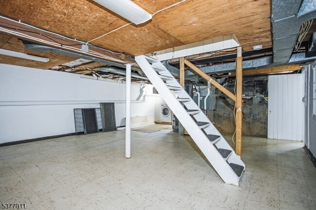 Building Photo - 3 Toboggan Trail