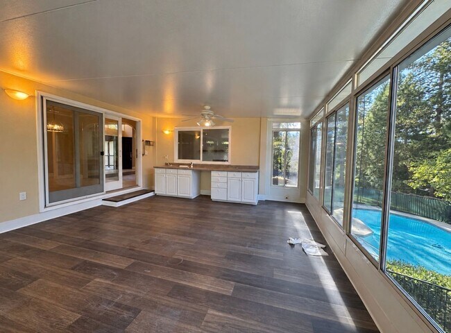 Building Photo - 16694 Marion Way