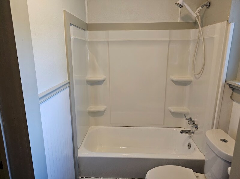 Building Photo - 1014 11th Ave N