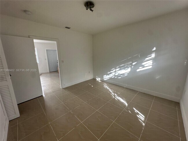 Building Photo - 740 84th St