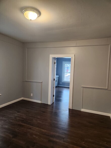 Building Photo - 55 Worrall Ave