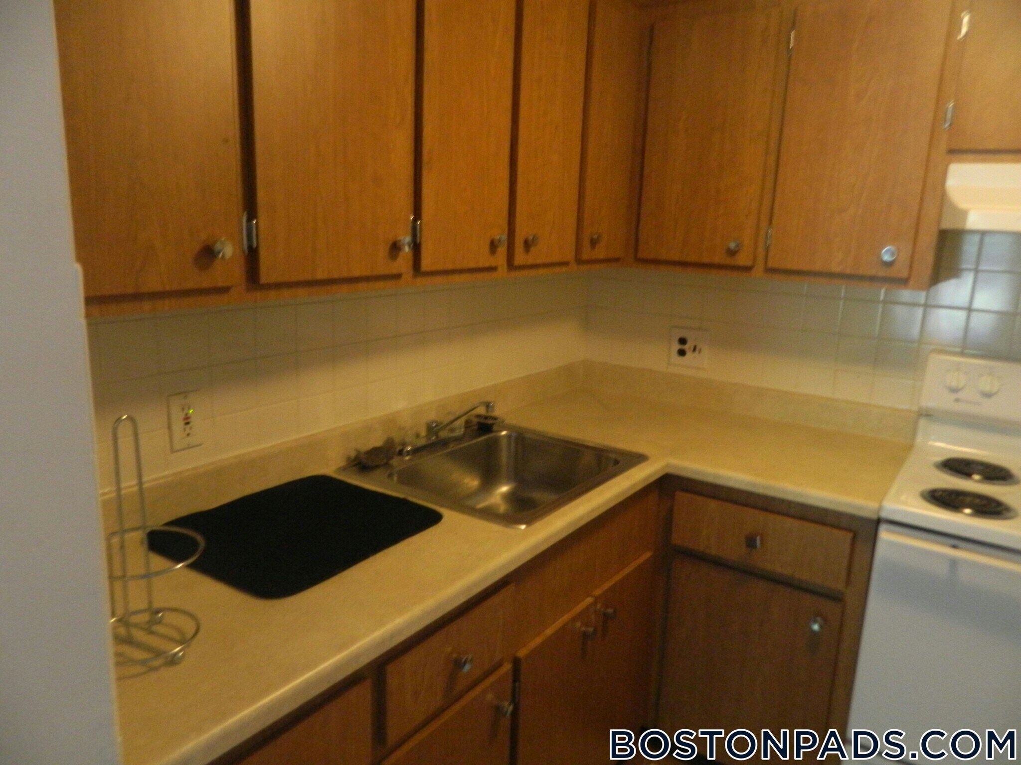 Building Photo - 524 Putnam Ave