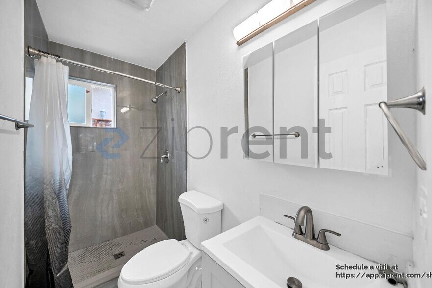 Building Photo - 17402 Horst Ave