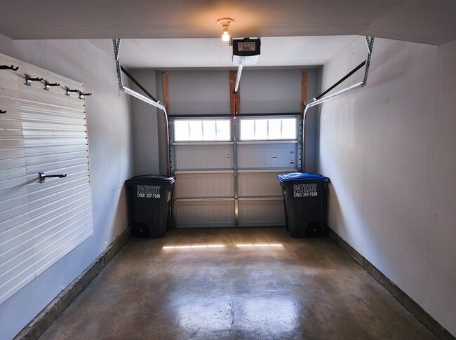 Building Photo - Your Dream Townhome Awaits in Ashburn!