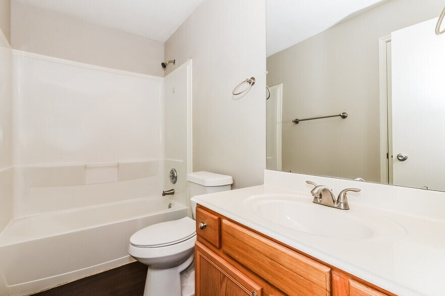 Building Photo - 4786 Wind Trace Dr