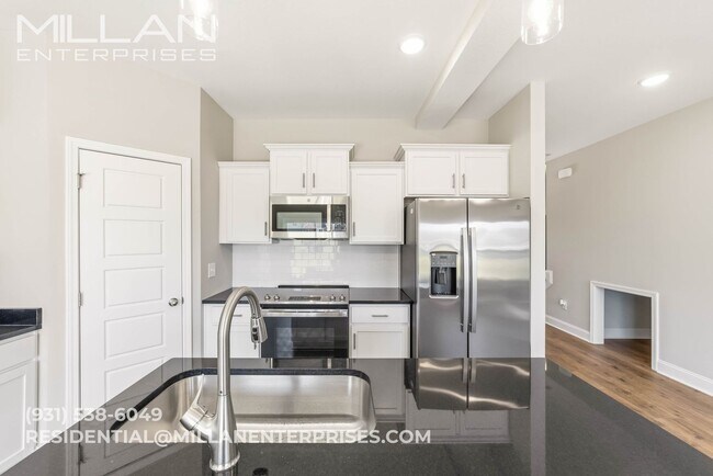 Building Photo - Contemporary 3-Bedroom Beauty with Walk-In Closet and Tile Shower Retreat