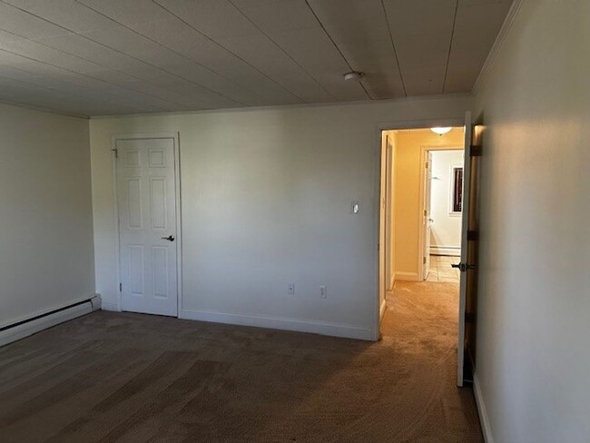 Building Photo - 1225 Caln Meetinghouse Rd