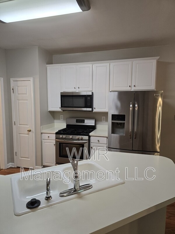 Building Photo - 7803 Harrington Woods Rd