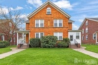 Building Photo - 416 Main St