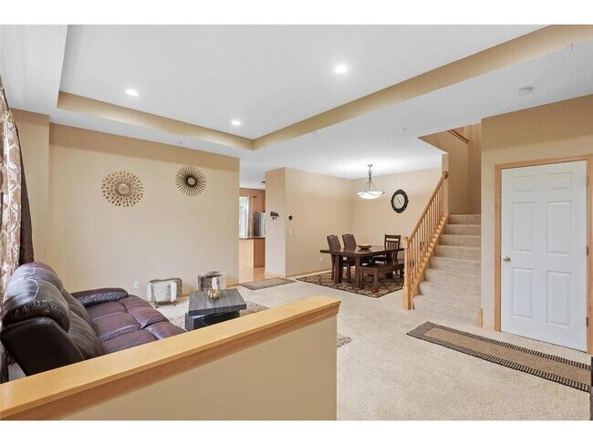 Building Photo - 5225 Holly Ln N