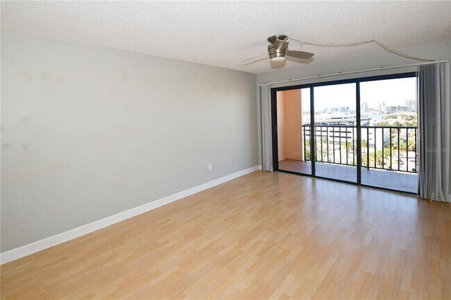 Building Photo - 51 Island Way