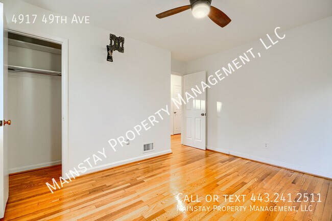 Building Photo - 4917 49th Ave