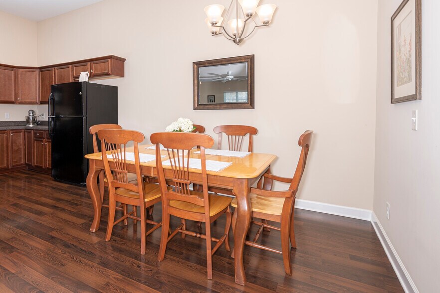 Dining Room - 4757 Tatton Park Cir