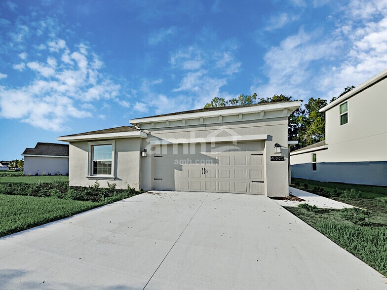 Primary Photo - 4385 Seven Canyons Dr