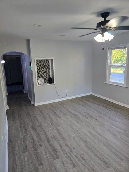 Building Photo - 1040 Polk St